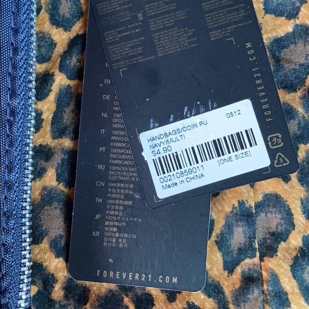 “Slay” Coin Purse - Picture 4 of 5